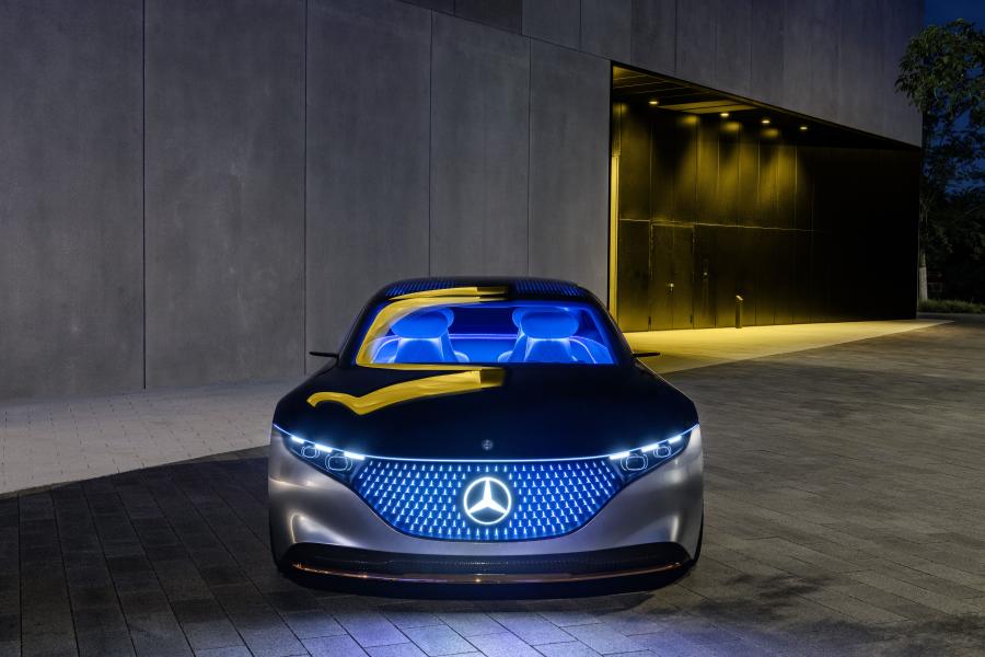  Mercedes-Benz Vision EQS 2019 года  (фото 35 из 54)